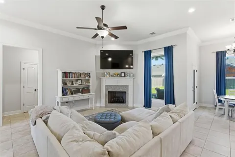 $300,000 | 750 Lionel Lane, Lake Charles, LA 70605