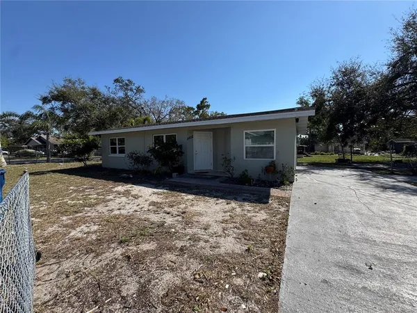 $275,000 | 2802 5th Street East, Bradenton, FL 34208