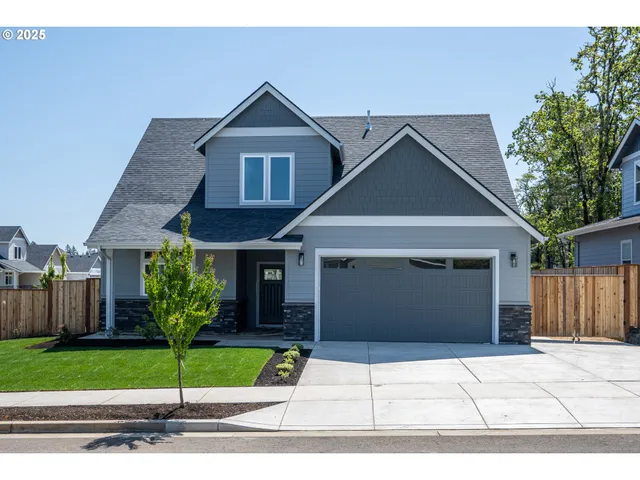 $625,000 | 24934 WestField Avenue, Veneta, OR 97487