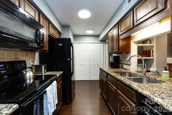 $320,000 | 3929 Colony Crossing Drive, Charlotte, NC 28226