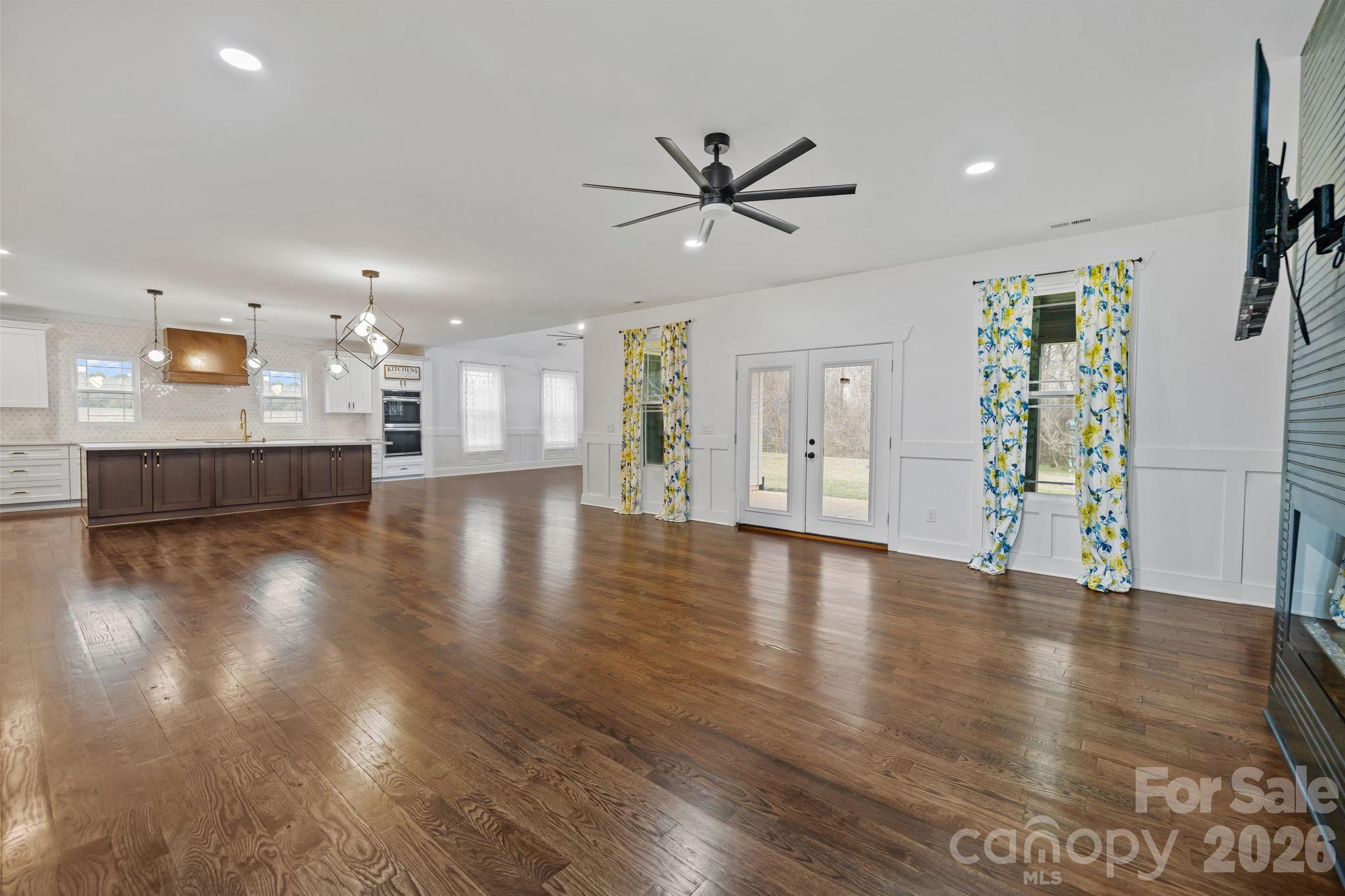 3907 East Lawyers Road Rural Hall, NC 27045 - Photo 3 of 33