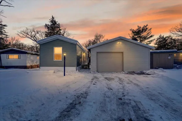 $105,000 | 96 Falling Creek Circle, Unit 96, Janesville, WI 53548