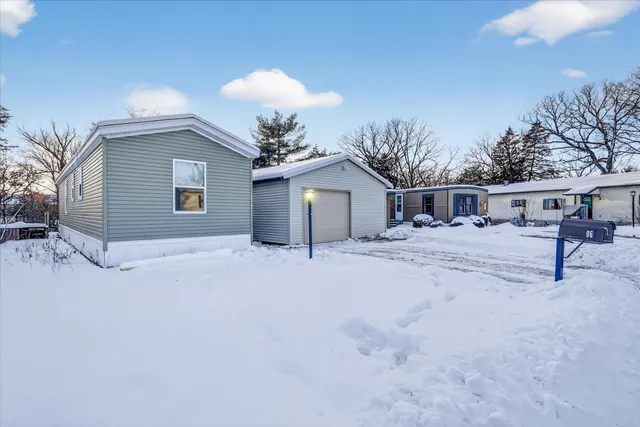 $109,000 | 96 Falling Creek Circle, Unit 96, Janesville, WI 53548