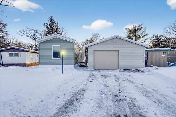 $105,000 | 96 Falling Creek Circle, Unit 96, Janesville, WI 53548