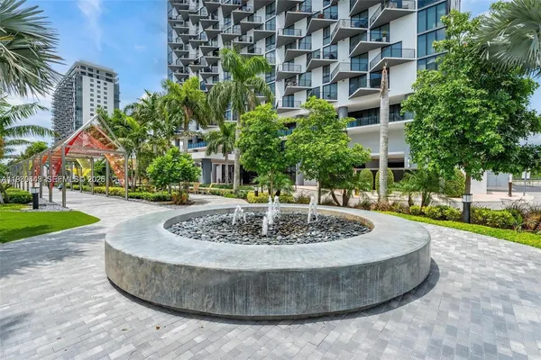 $2,450 | 5300 Paseo Boulevard, Unit 1707, Doral, FL 33166