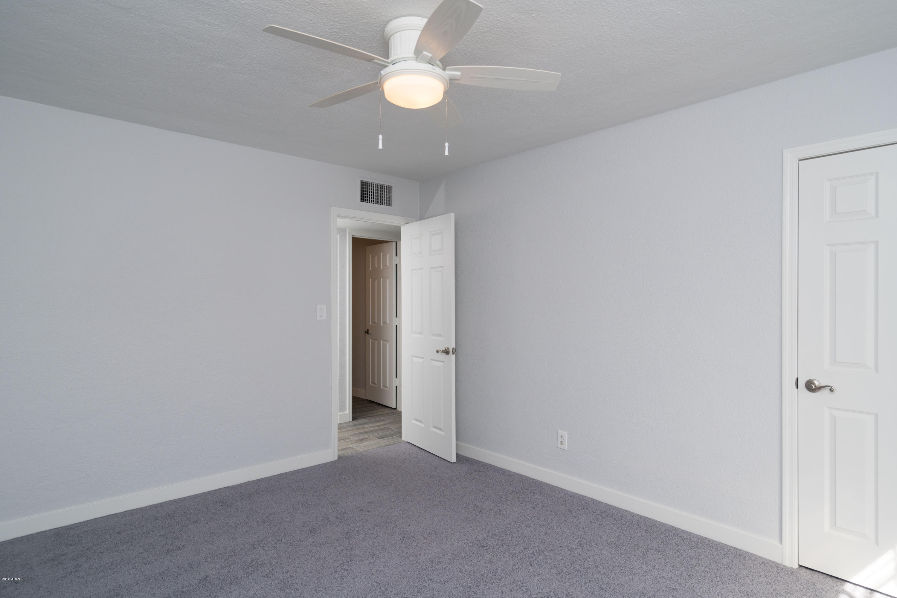 1536 West Rovey Avenue Phoenix, AZ 85015 - Photo 11 of 25 DSC07352
