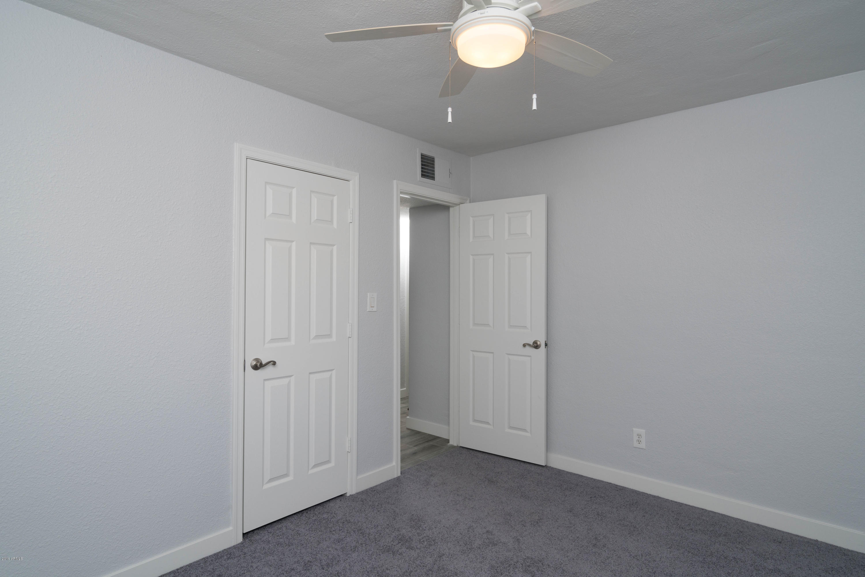 1536 West Rovey Avenue Phoenix, AZ 85015 - Photo 14 of 25 DSC07386