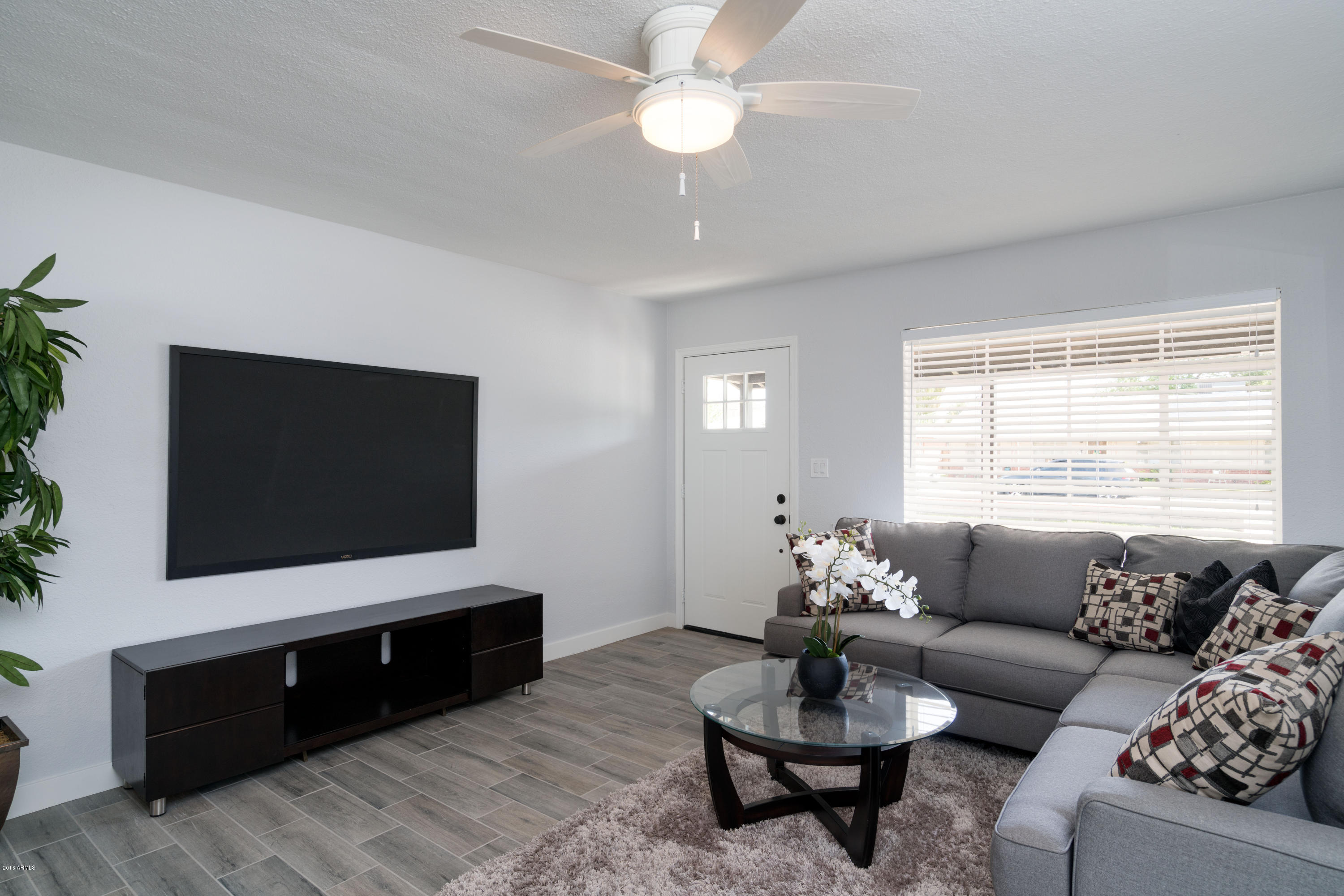 1536 West Rovey Avenue Phoenix, AZ 85015 - Photo 3 of 25 DSC07322