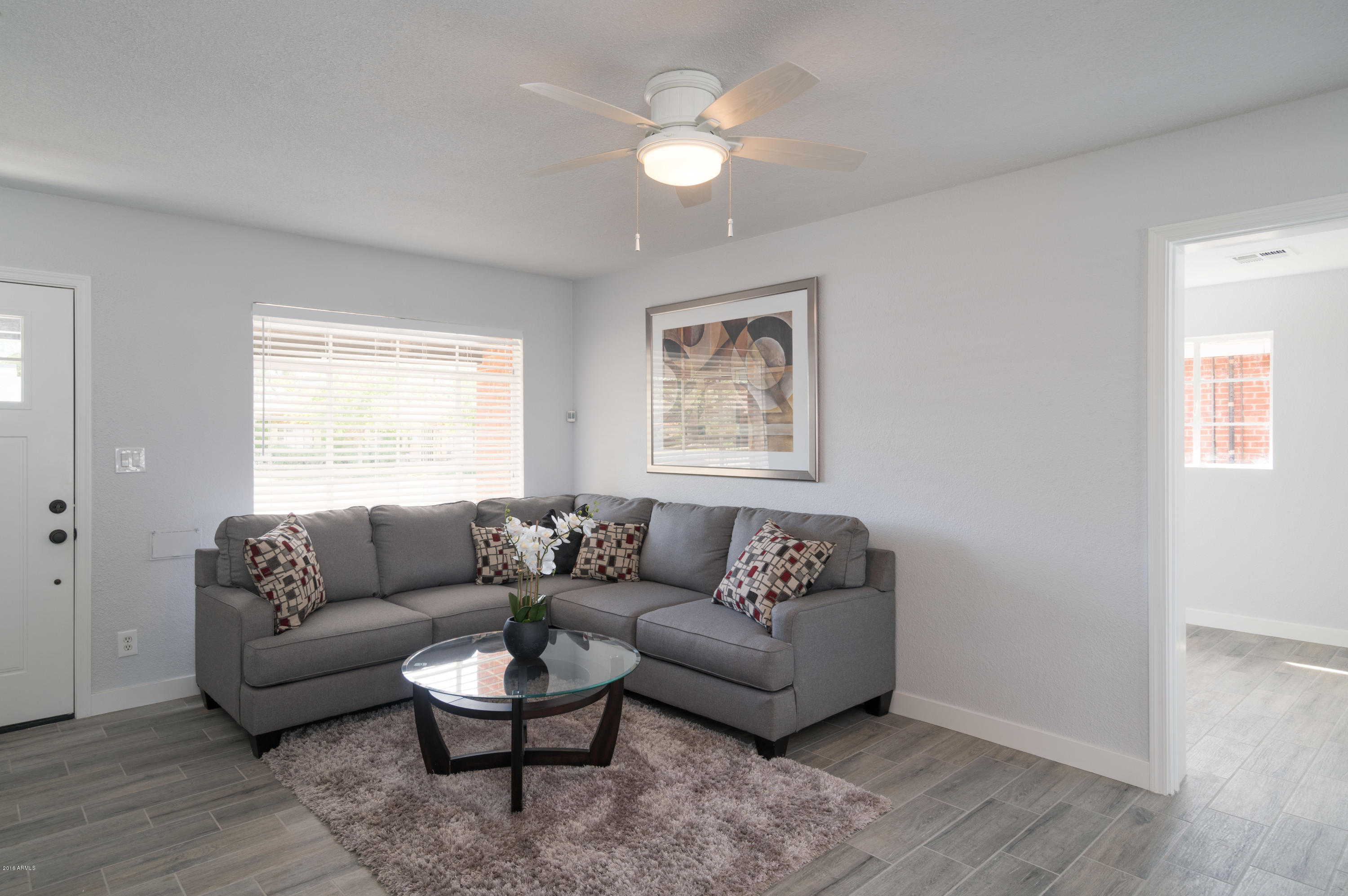1536 West Rovey Avenue Phoenix, AZ 85015 - Photo 4 of 25 DSC07327