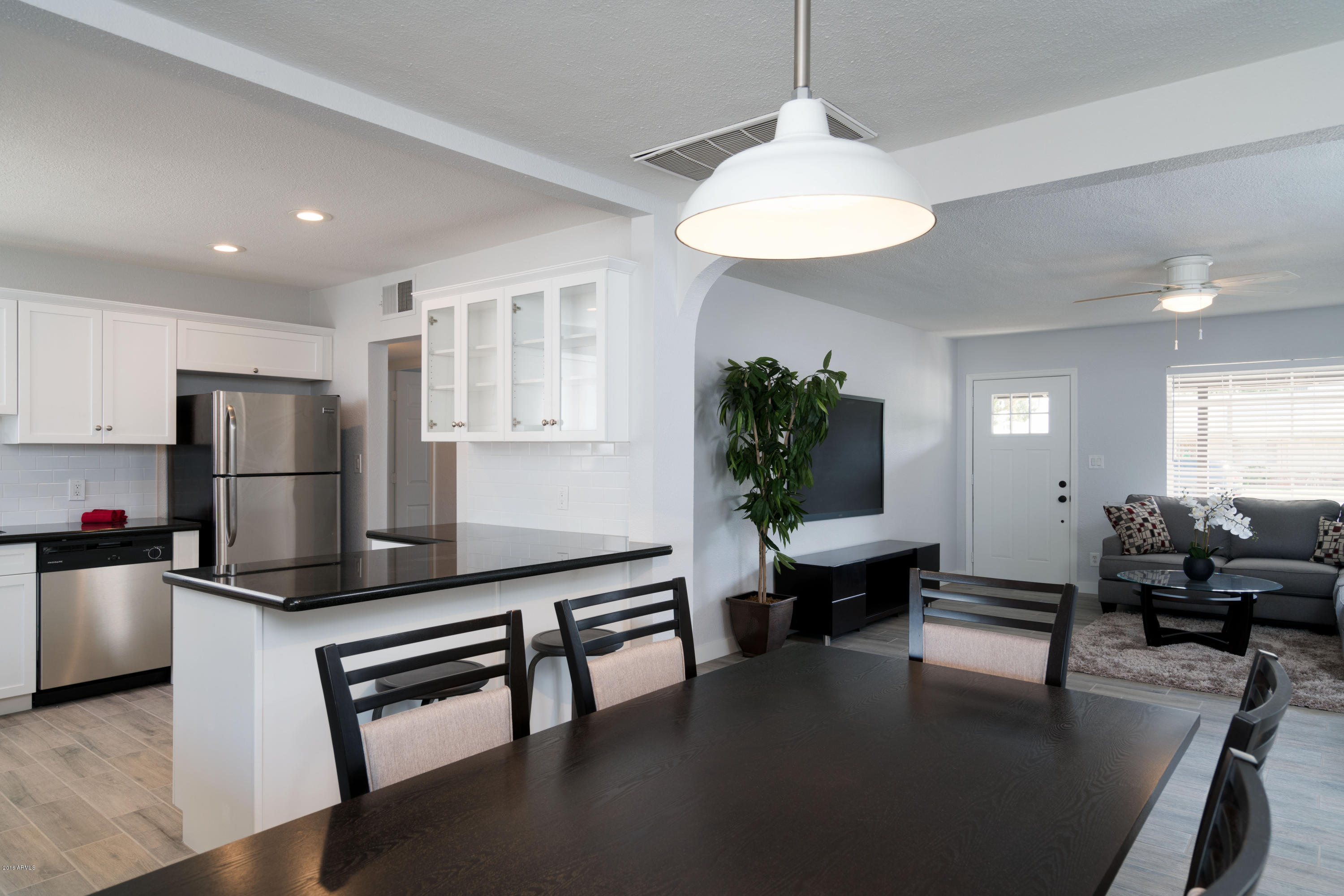1536 West Rovey Avenue Phoenix, AZ 85015 - Photo 7 of 25 DSC07345