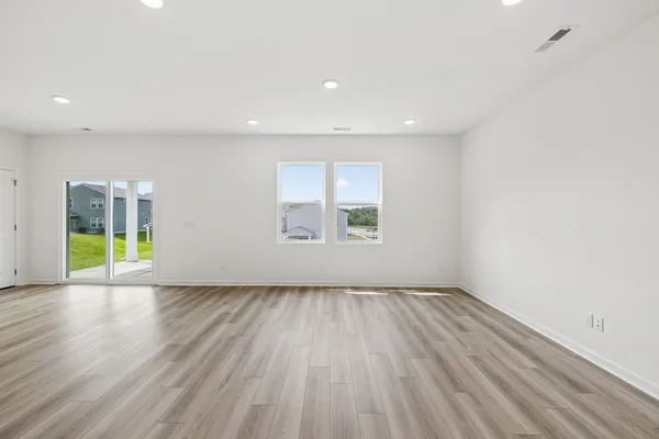 $399,900 | 3381 Tucker Trace, Columbia, TN 38401
