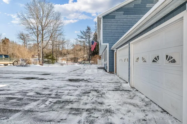 $550,000 | 59 Kidder Hill Road, Holden, ME 04429