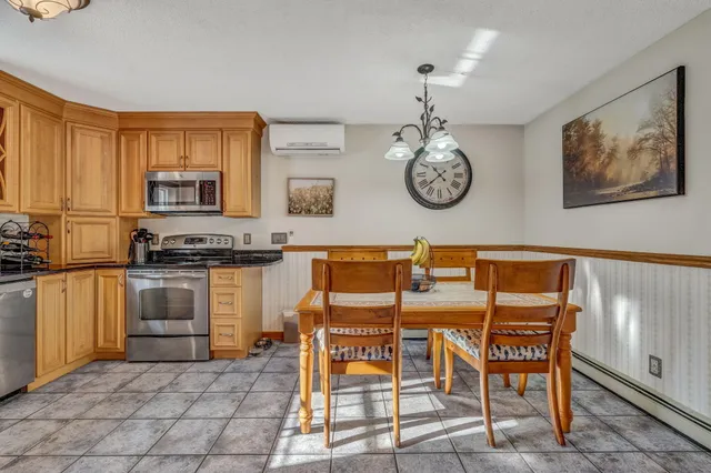 $550,000 | 59 Kidder Hill Road, Holden, ME 04429