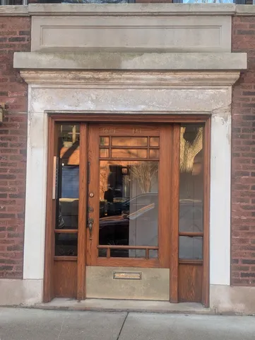 $349,000 | 1419 East 56th Street, Unit 1, Chicago, IL 60637