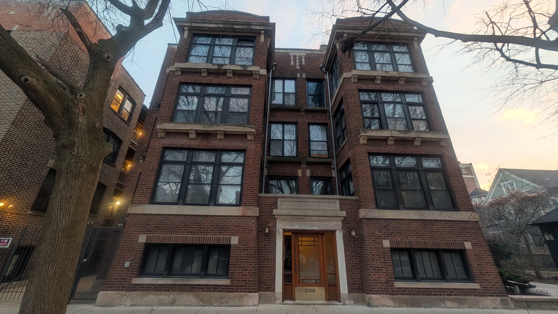 1419 East 56th Street, Unit 1 Chicago, IL 60637 - Photo 31 of 35 a front view of a building