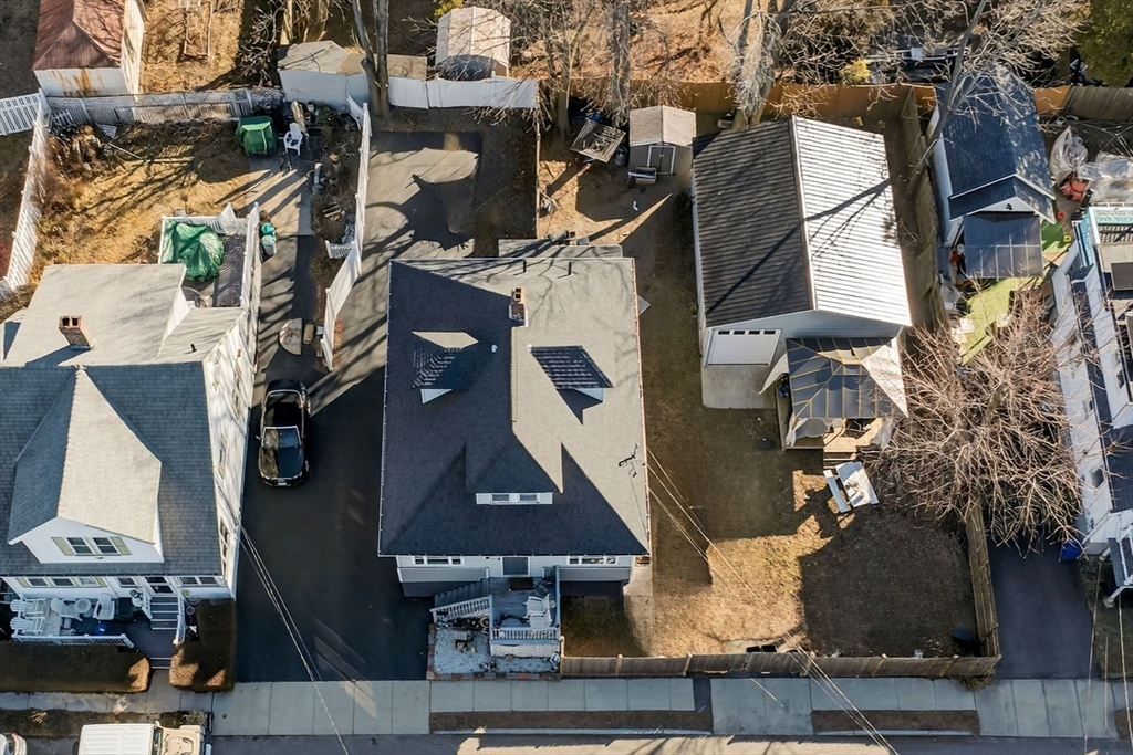 27 Herbert Road Quincy, MA 02171 - Photo 2 of 25