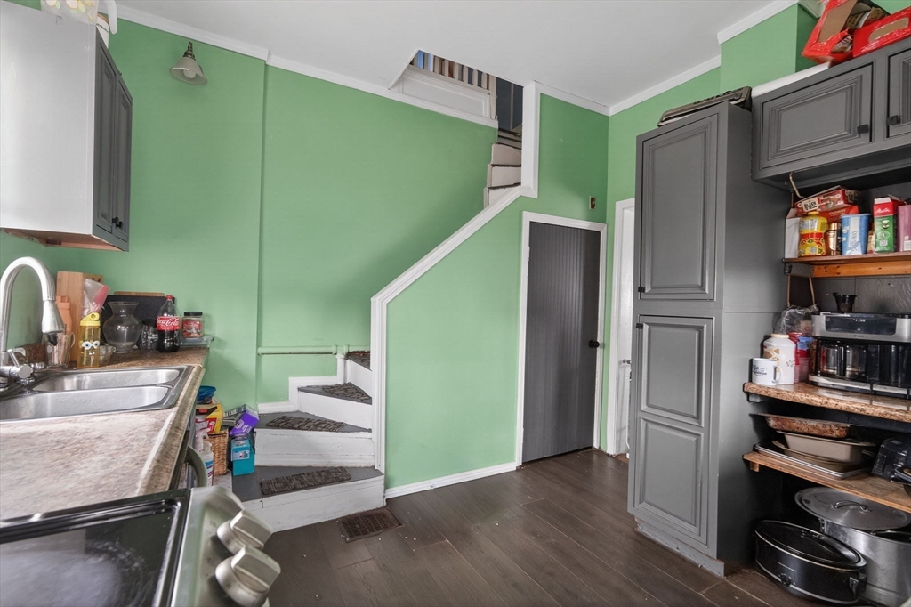 27 Herbert Road Quincy, MA 02171 - Photo 7 of 25