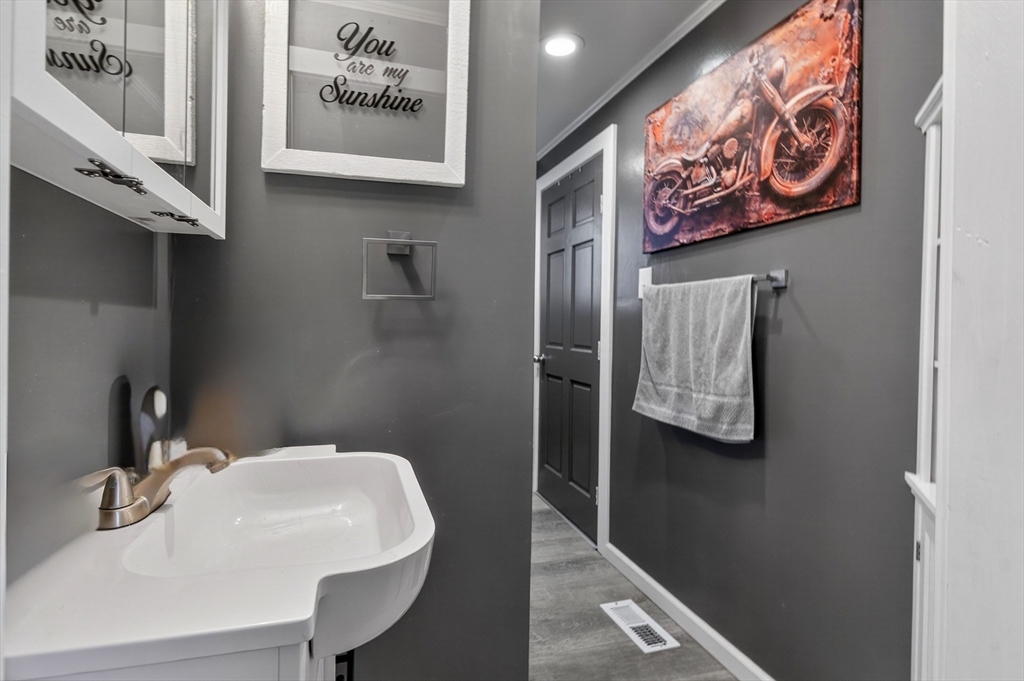 27 Herbert Road Quincy, MA 02171 - Photo 10 of 25