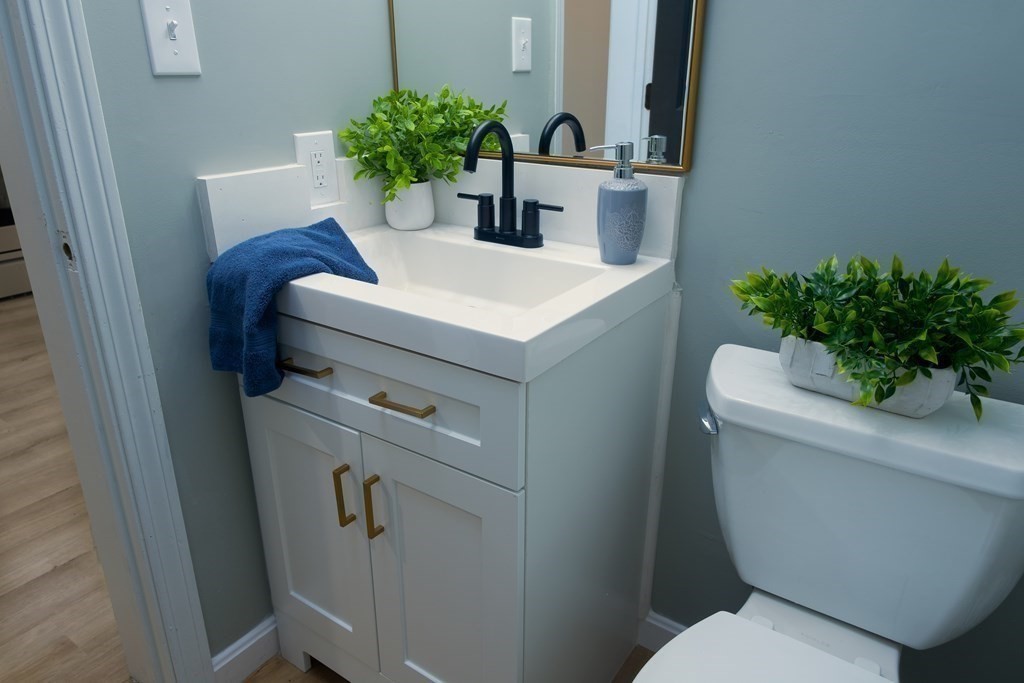 25 Valmor Street Worcester, MA 01604 - Photo 16 of 41 Gallery Image 16