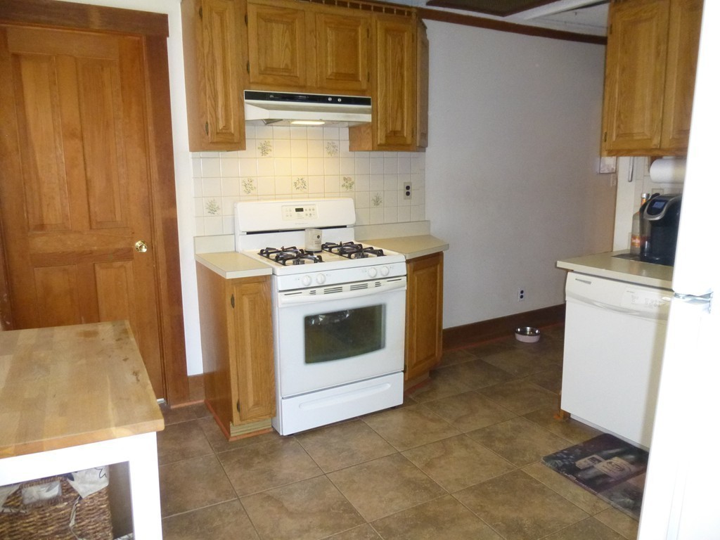 240 Arthur Street Springfield, MA 01104 - Photo 23 of 28 Gallery Image 23