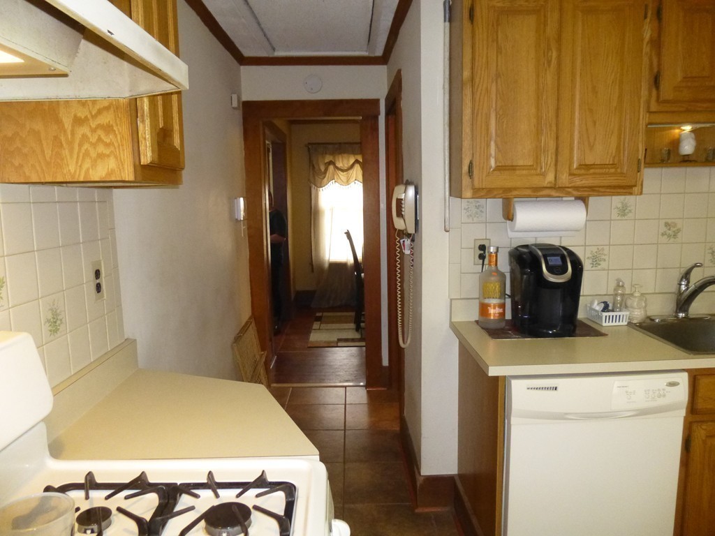 240 Arthur Street Springfield, MA 01104 - Photo 24 of 28 Gallery Image 24