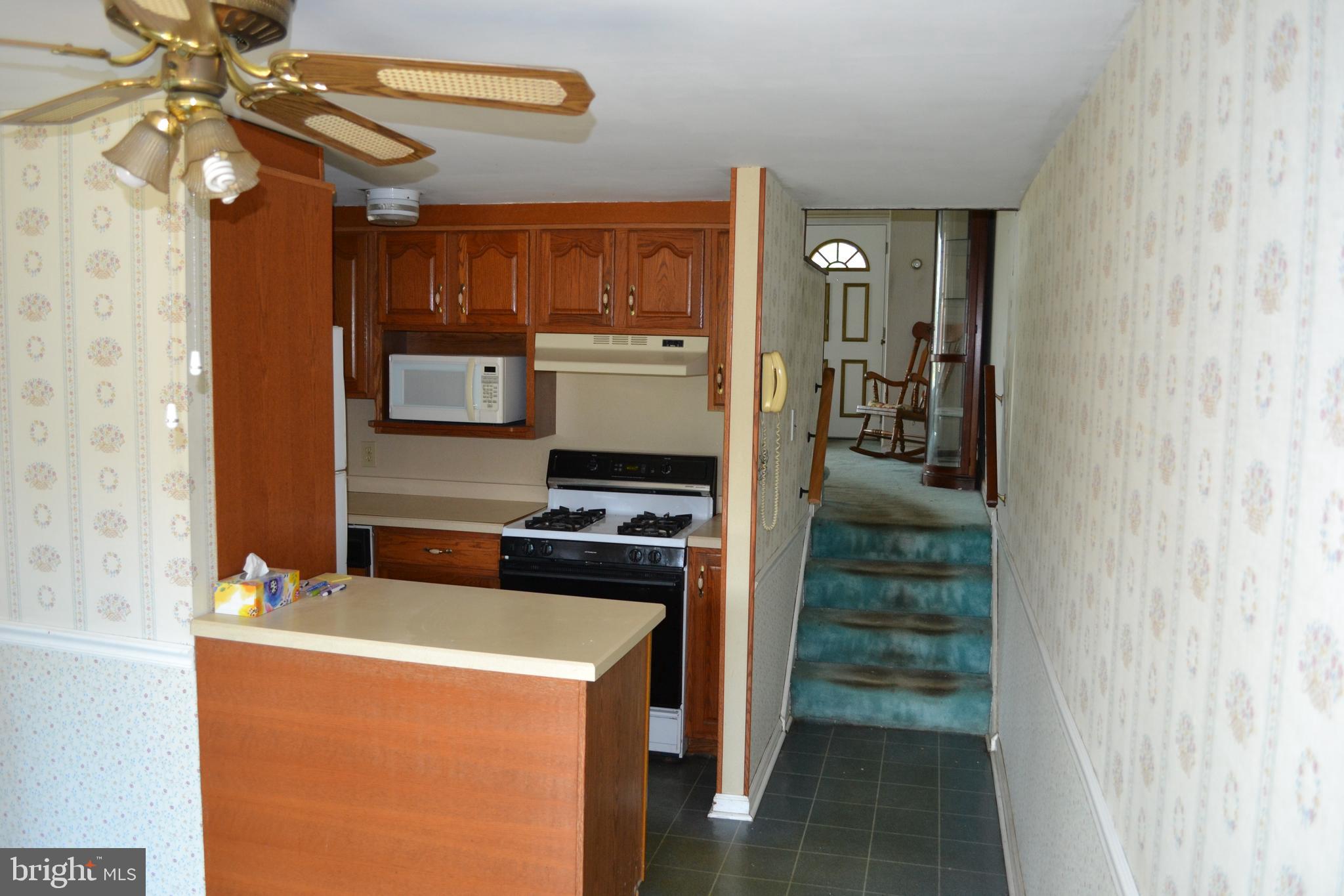 425 W Road Ridley Park, PA 19078 - Photo 20 of 38 Kitchen