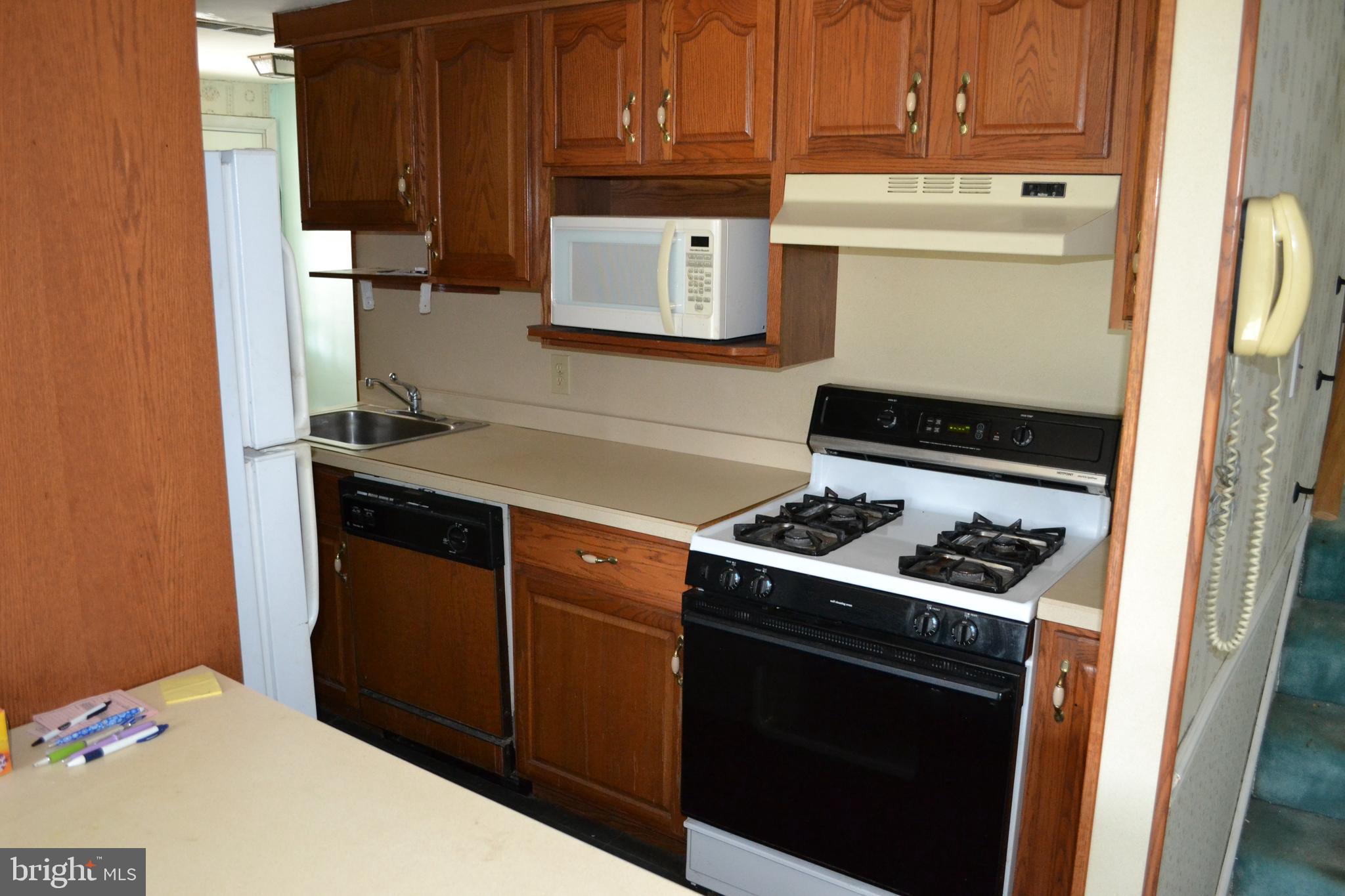 425 W Road Ridley Park, PA 19078 - Photo 21 of 38 Kitchen