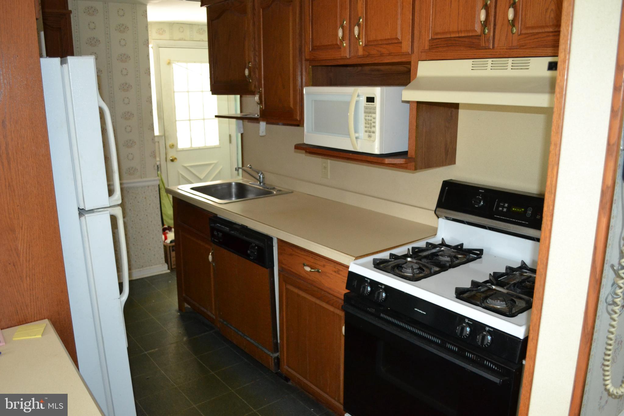 425 W Road Ridley Park, PA 19078 - Photo 26 of 38 Kitchen