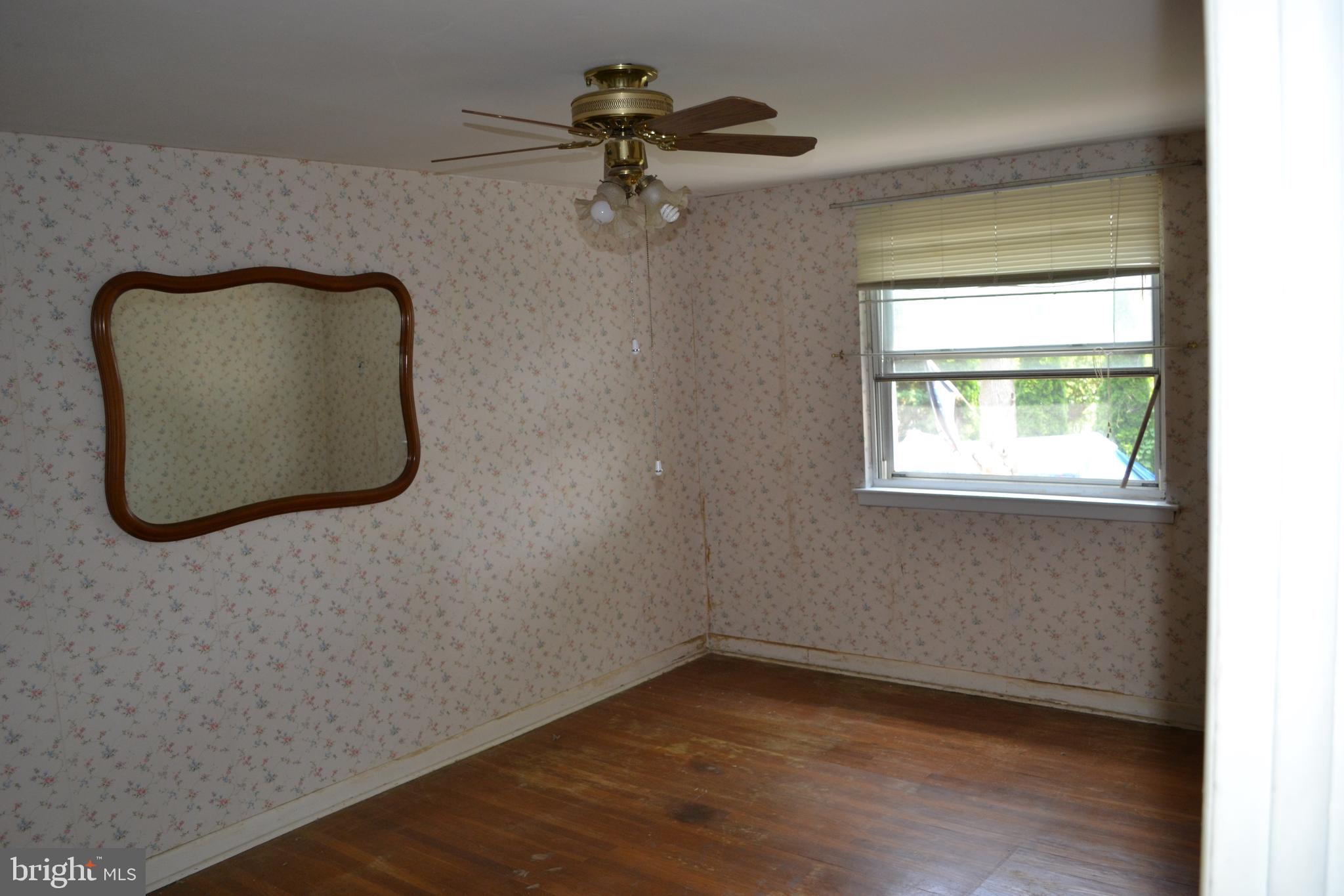 425 W Road Ridley Park, PA 19078 - Photo 30 of 38 Main Bedroom