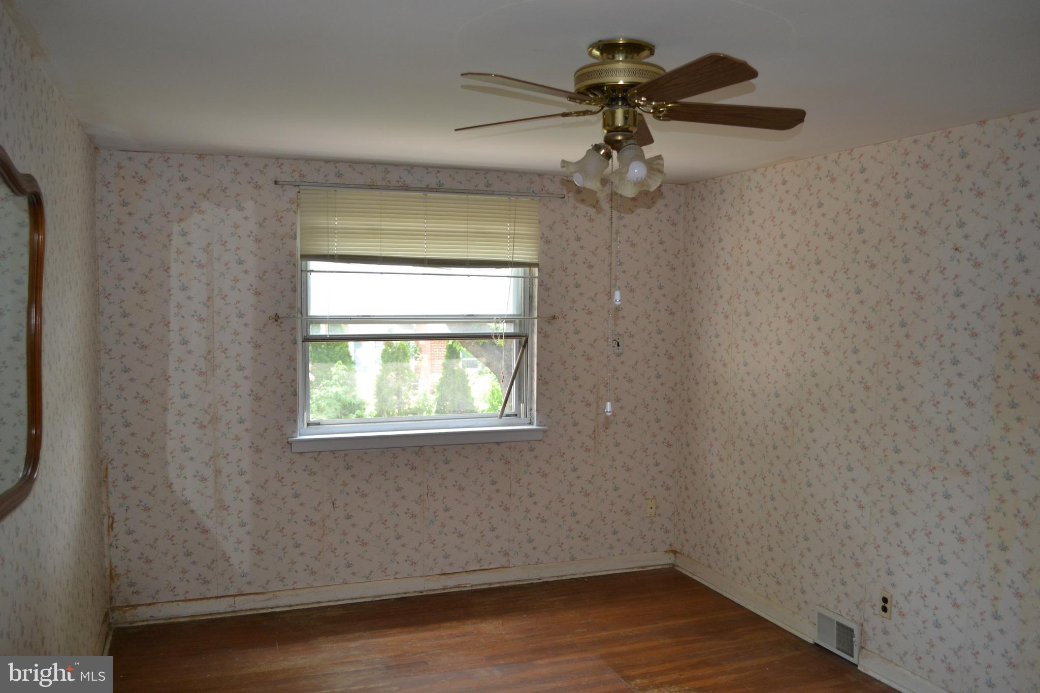 425 W Road Ridley Park, PA 19078 - Photo 31 of 38 Main Bedroom