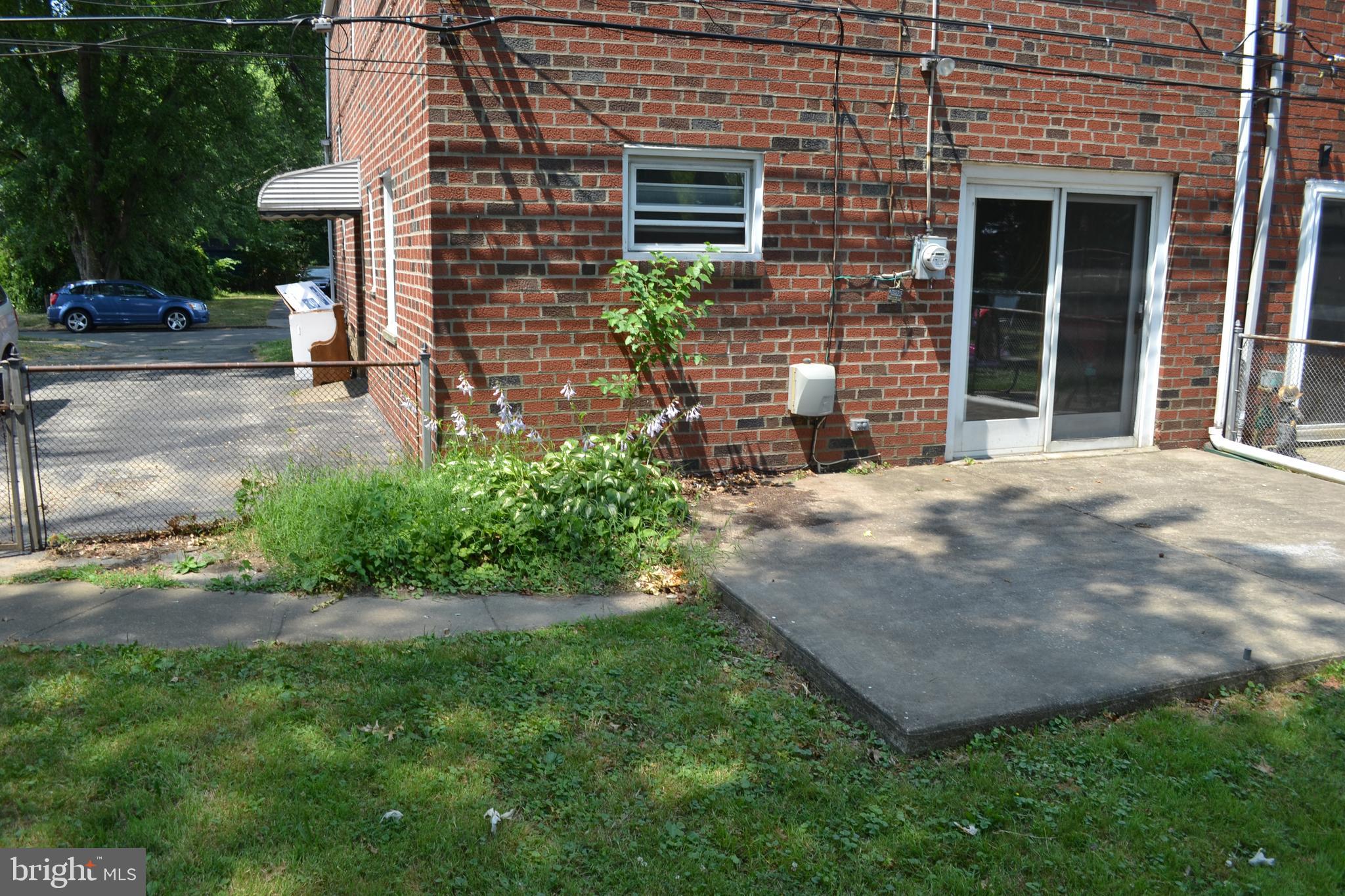 425 W Road Ridley Park, PA 19078 - Photo 9 of 38