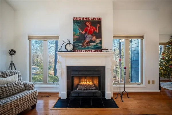 $780,000 | 8 Marina Village Way, Salem, SC 29676