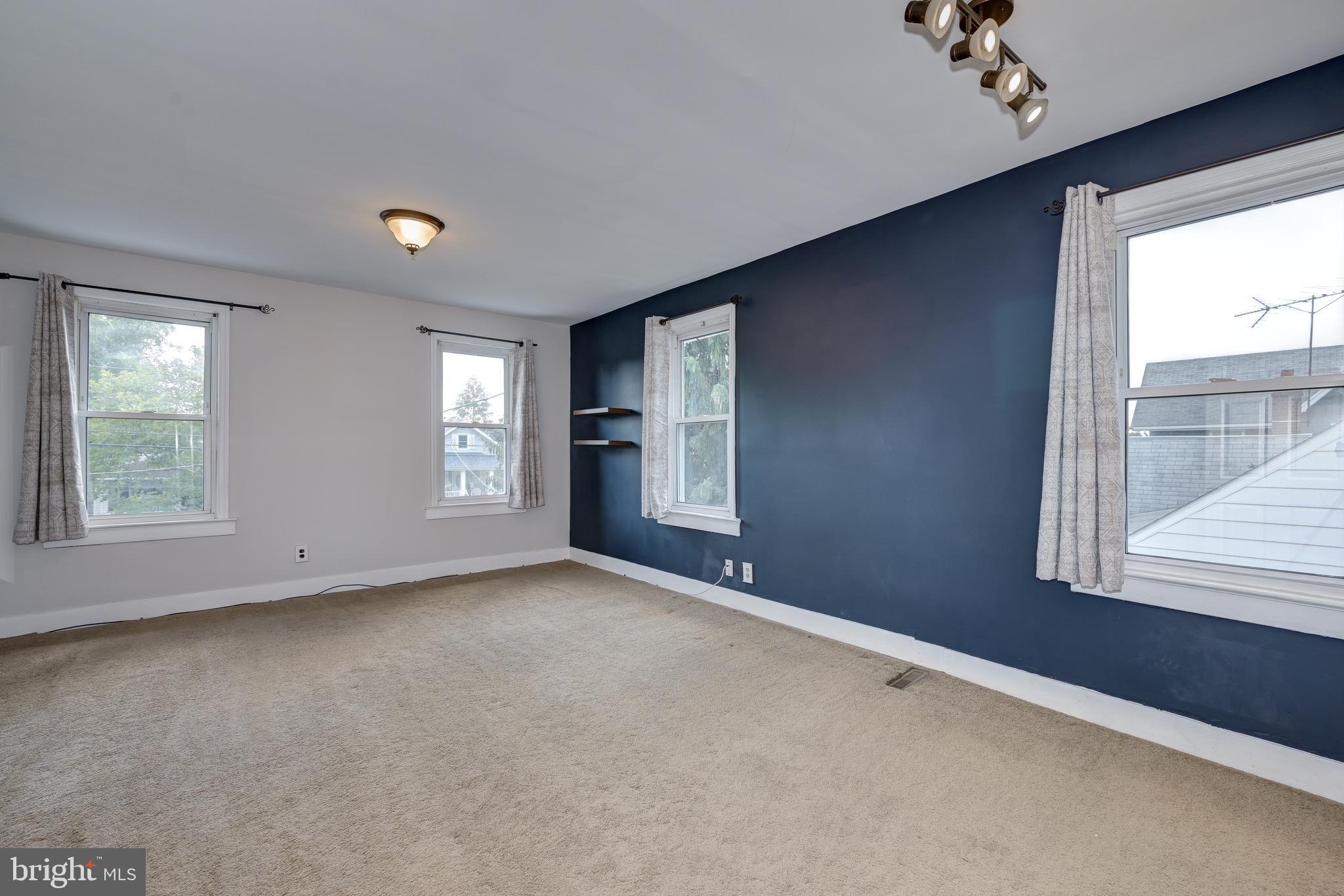 323 Cleveland Avenue Riverside, NJ 08075 - Photo 26 of 36 an empty room with windows