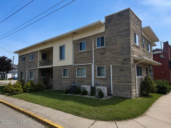 $700 | 206 North Oak Street, Unit 8, Corydon, IN 47112