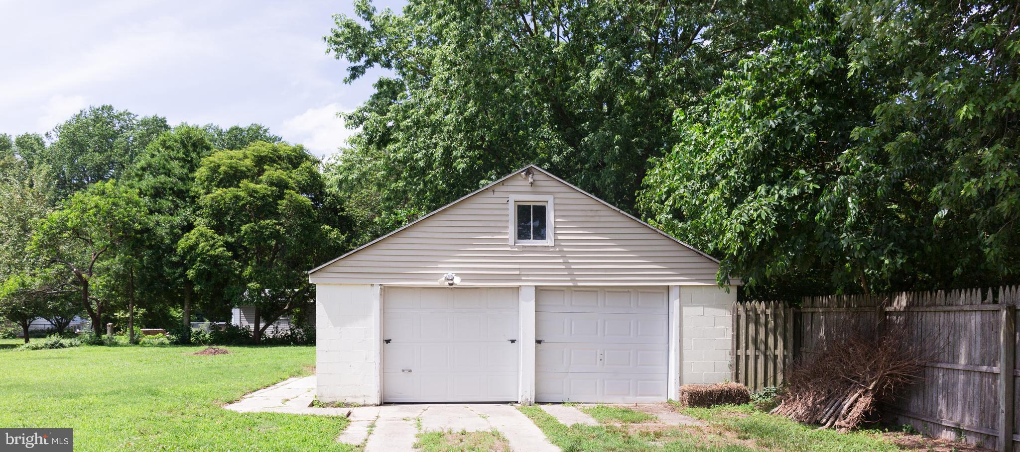 30550 Bennett Road Salisbury, MD 21804 - Photo 22 of 23 Two Car Detached Garage