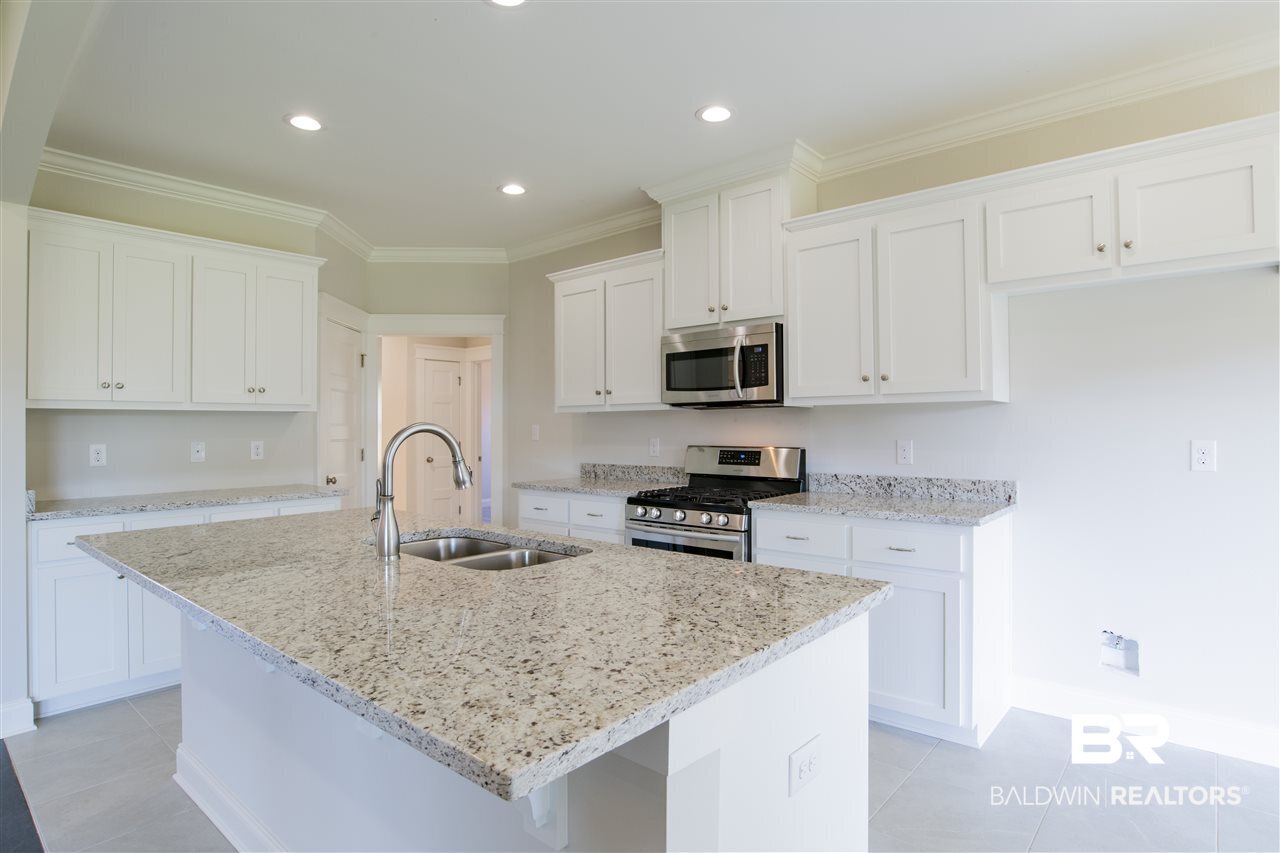 12065 Aurora Way Daphne, AL 36527 - Photo 9 of 37