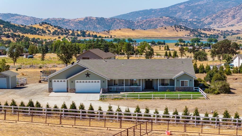 18865 Arosa Road Tehachapi, CA 93561 - Photo 1 of 83 Gallery Image 1
