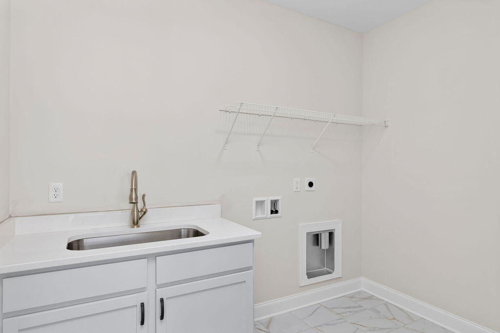 9828 Mayfly Road, Unit 73 Ooltewah, TN 37363 - Photo 12 of 17 Laundry Room
