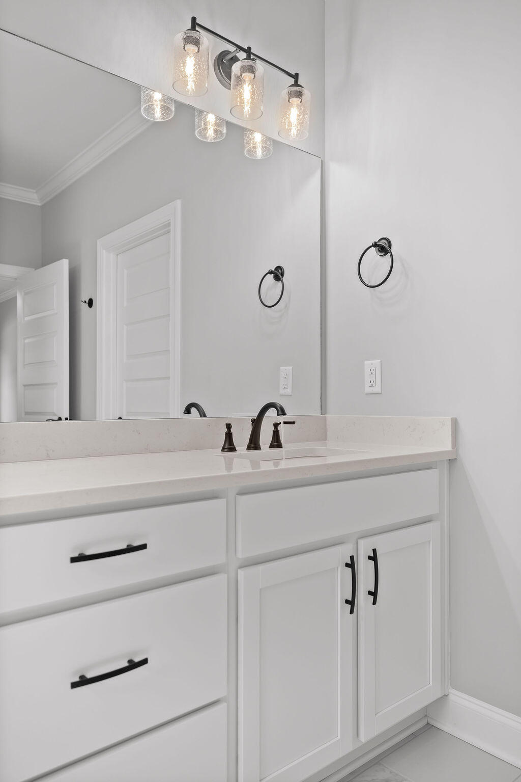 9828 Mayfly Road, Unit 73 Ooltewah, TN 37363 - Photo 13 of 17 Main Bath