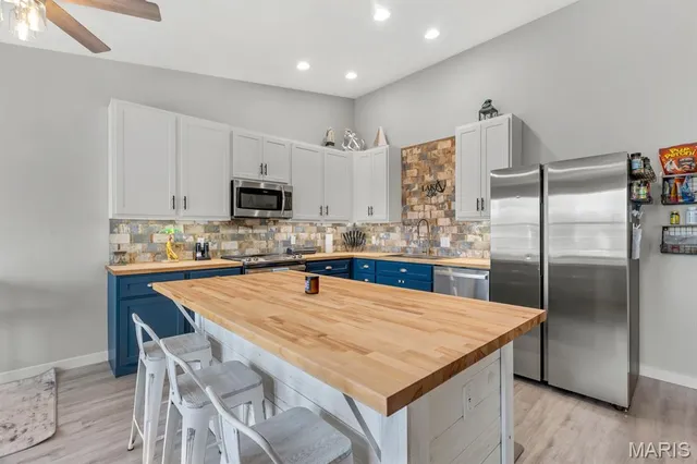 $300,000 | 35 Monterey Cypress Drive, Unit 2, Lake St. Louis, MO 63367