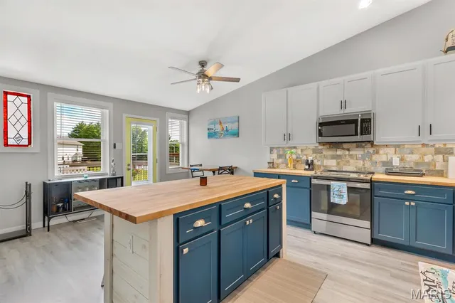 $300,000 | 35 Monterey Cypress Drive, Unit 2, Lake St. Louis, MO 63367