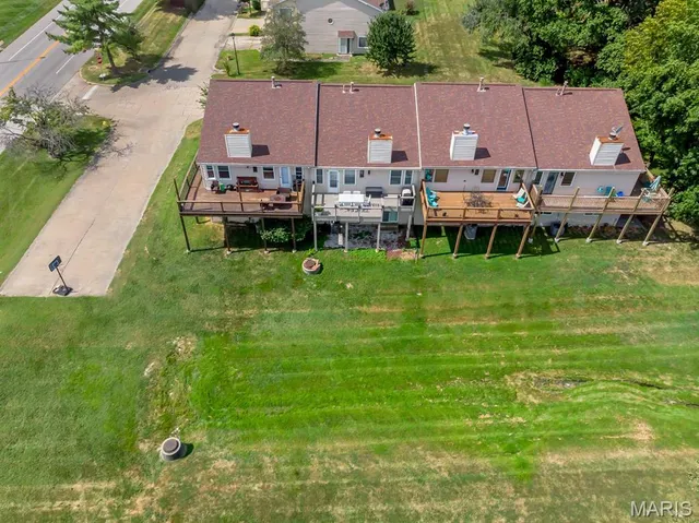 $300,000 | 35 Monterey Cypress Drive, Unit 2, Lake St. Louis, MO 63367