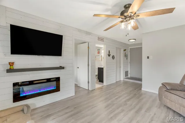 $300,000 | 35 Monterey Cypress Drive, Unit 2, Lake St. Louis, MO 63367