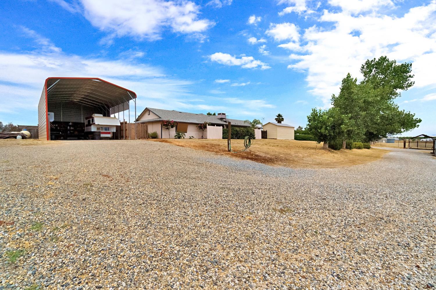 20689 Olympia Road Madera, CA 93638 - Photo 38 of 51
