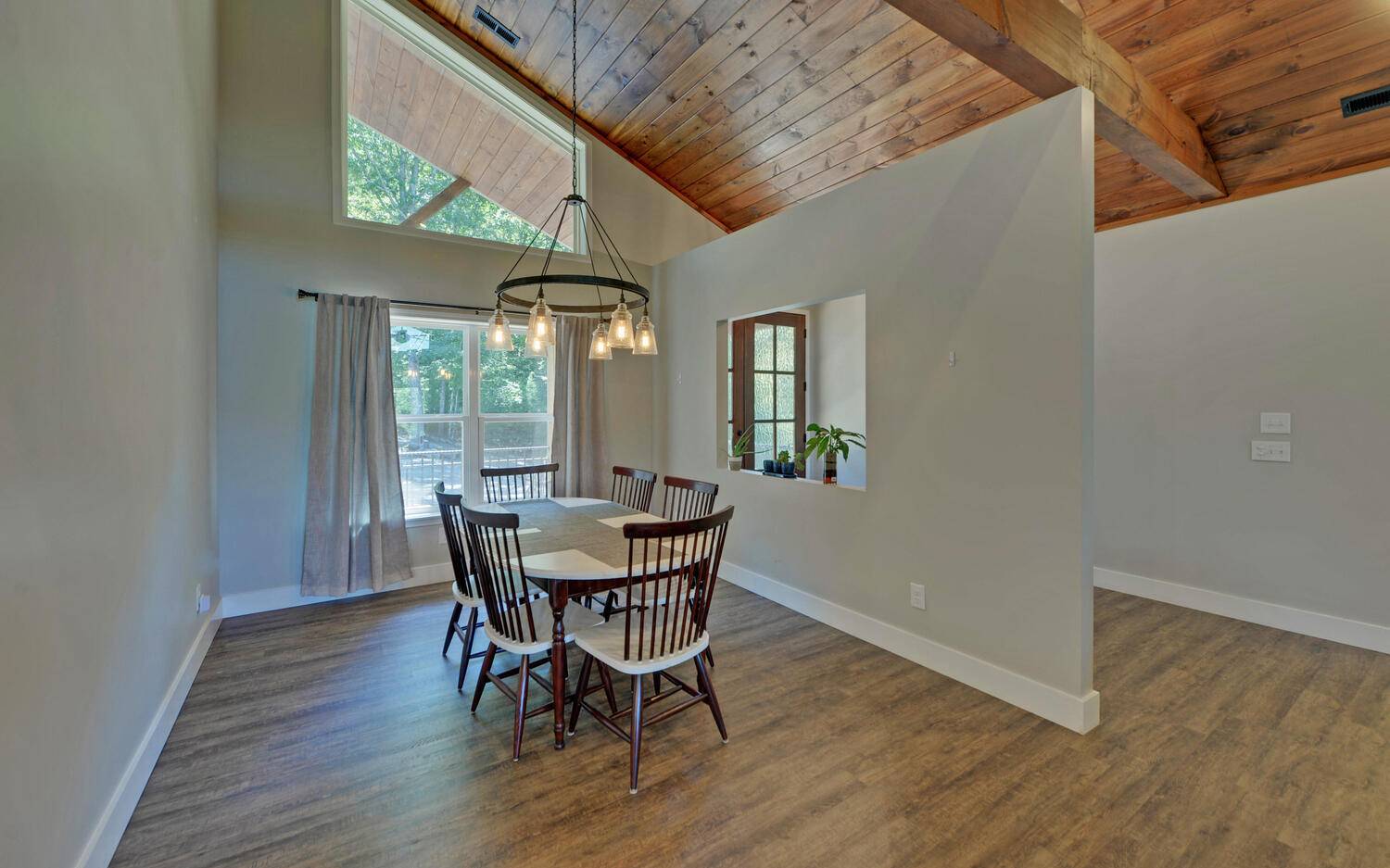 517 Wright Road Murphy, NC 28906 - Photo 8 of 44 a dining room with furniture and window