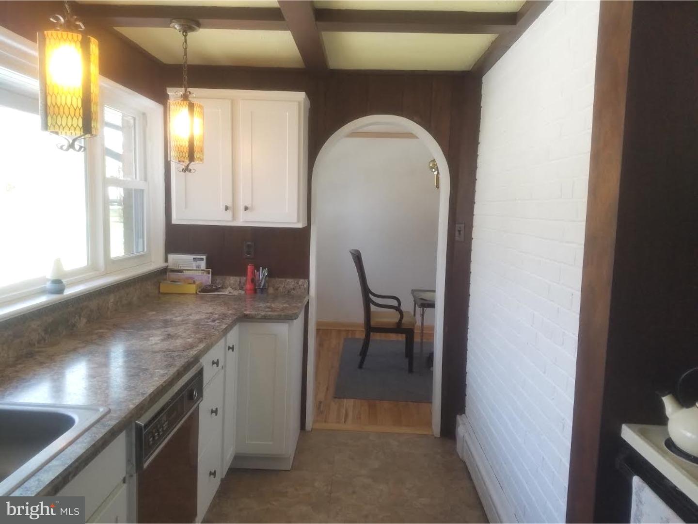 162 West Upper Ferry Road Ewing, NJ 08628 - Photo 9 of 17 Kitchen