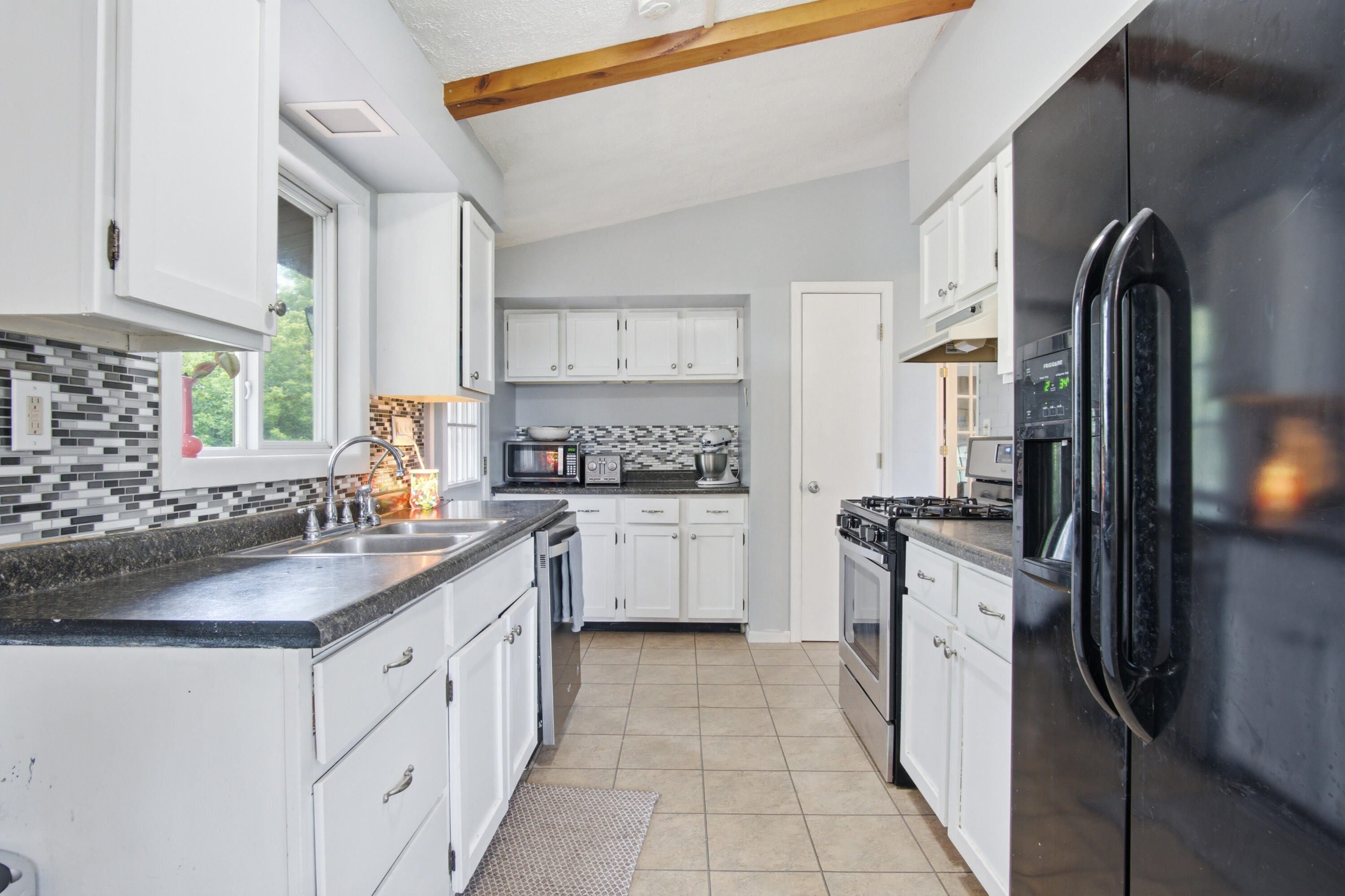 8890 Northwest Lake Road Six Lakes, MI 48886 - Photo 4 of 32 DSC02500