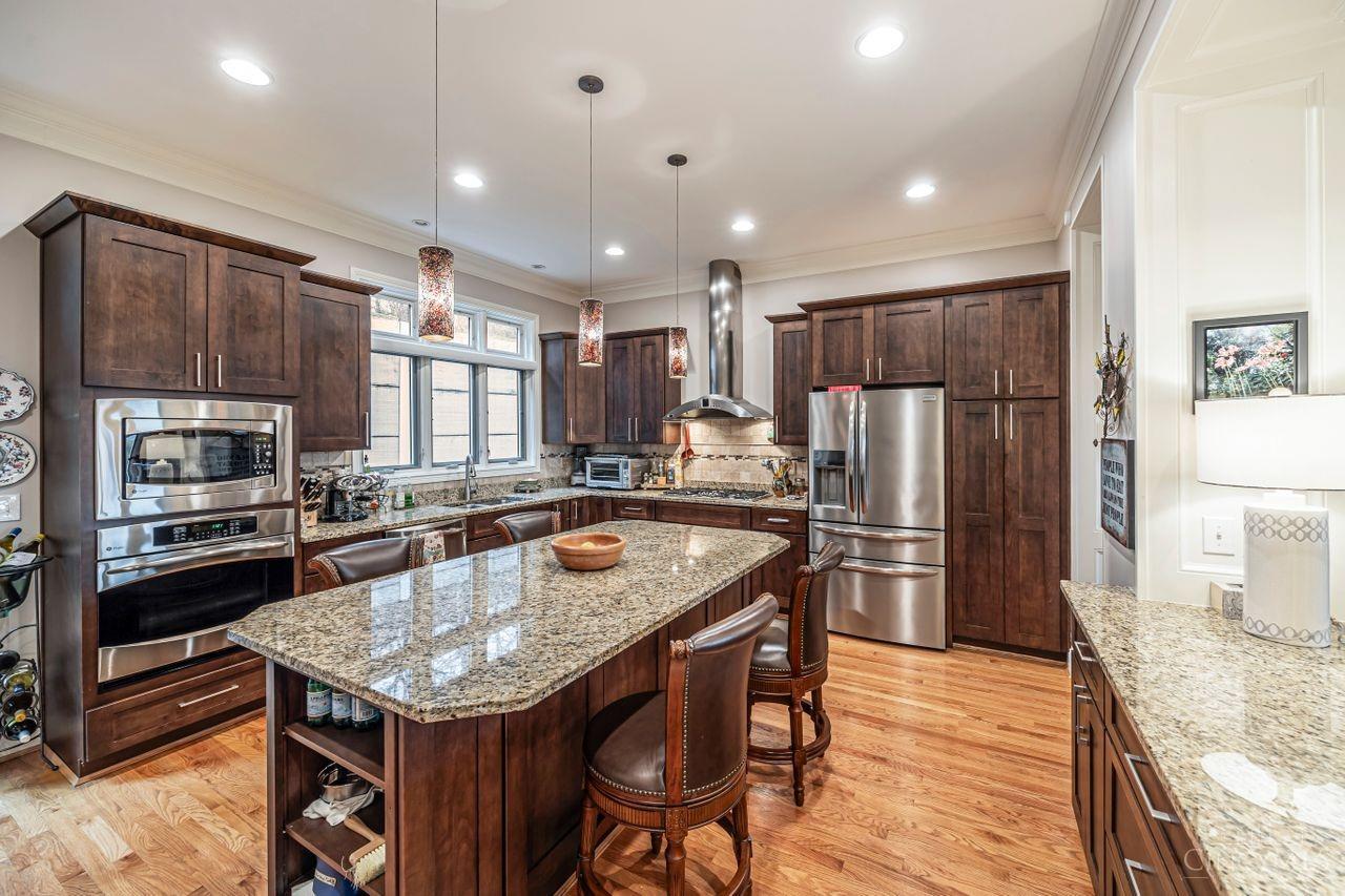 1128 Riverside Drive Cincinnati, OH 45202 - Photo 10 of 65 Gallery Image 10