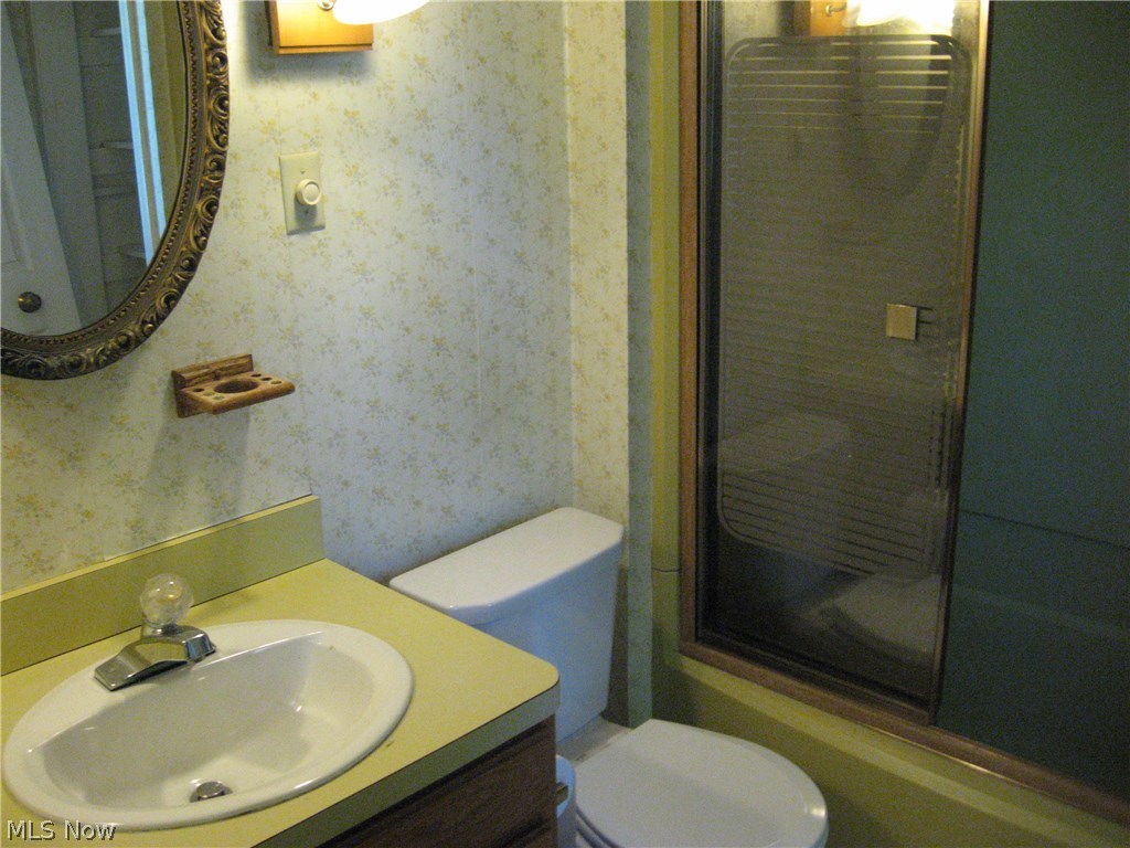 857 Cambridge Road Cleveland Heights, OH 44121 - Photo 12 of 24 Gallery Image 12
