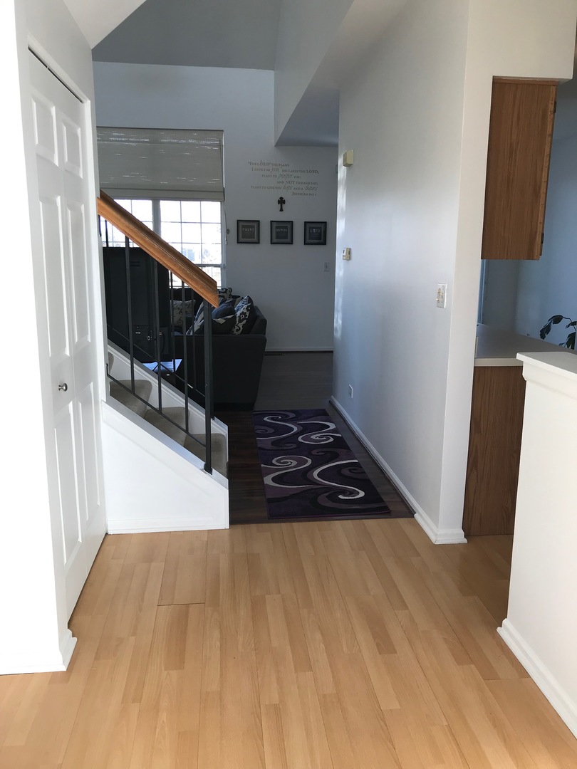 17828 Braewick Road Gurnee, IL 60031 - Photo 4 of 25
